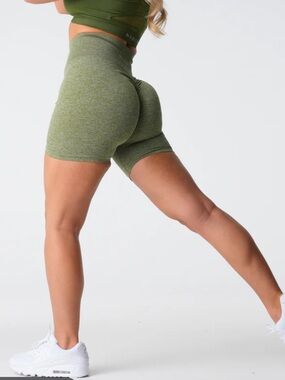 NVGTN Shorts Womens Medium‎ Seamless High Waist Athletic Shorts- Meadow Green